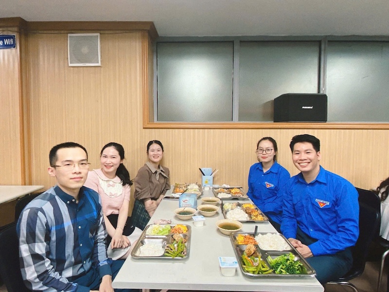 ​Đồng loạt hưởng ứng ‘Bữa cơm đoàn viên’ - Dấu ấn đẹp của tuổi trẻ Đoàn Thanh niên Bộ Tư pháp